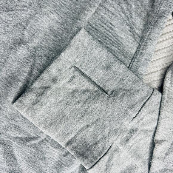 Athletic Solid Gray Size 4-6 Thumb Hole Slits Pullover Light Hoodie - Picture 4 of 6